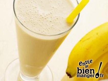 Verre de banane esprit milk-shake